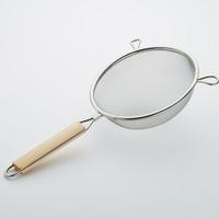 Сито (дуршлаг) нерж.d=25см дер.руч.ВЕ-7343/1 /48/